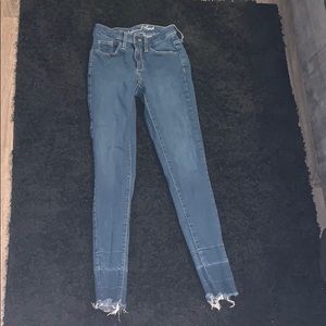 Universal thread women Jeans